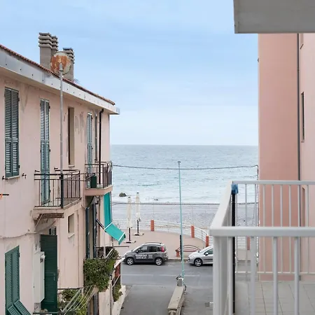 Perla Azzurra Di Riviera * ヴェンティミーリア